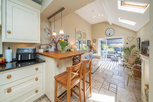 KITCHEN- click for photo gallery